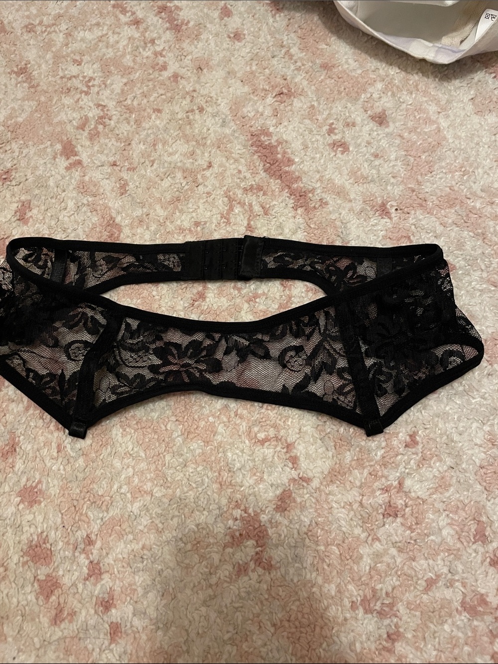 VS garter belt small